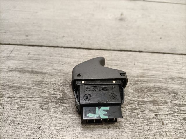 bontott RENAULT THALIA Jobb első Ablakemelő Kapcsoló