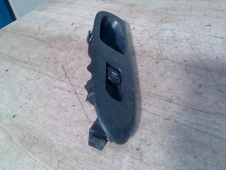 bontott RENAULT THALIA Jobb első Ablakemelő Kapcsoló