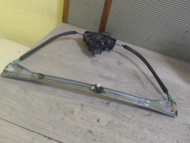 bontott RENAULT THALIA Jobb első Ablakemelő Szerkezet (Elektromos)