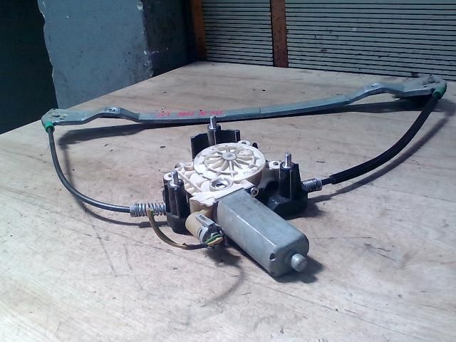 bontott RENAULT THALIA Jobb első Ablakemelő Szerkezet (Elektromos)