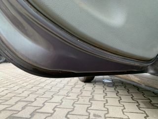 bontott RENAULT THALIA Jobb első Ajtó (Részeivel)