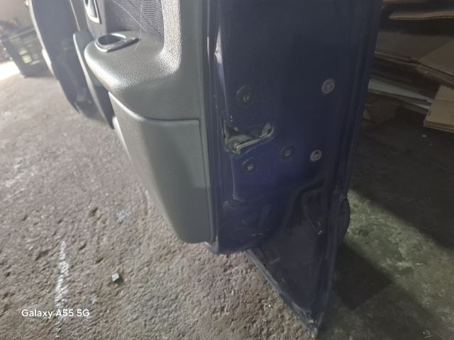 bontott RENAULT THALIA Jobb első Ajtó (Részeivel)