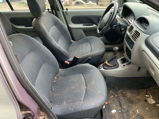 bontott RENAULT THALIA Jobb első Ajtó (Részeivel)