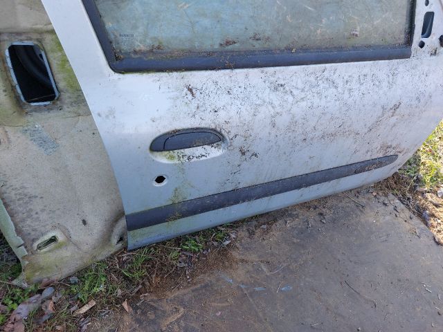 bontott RENAULT THALIA Jobb első Ajtó (Részeivel)