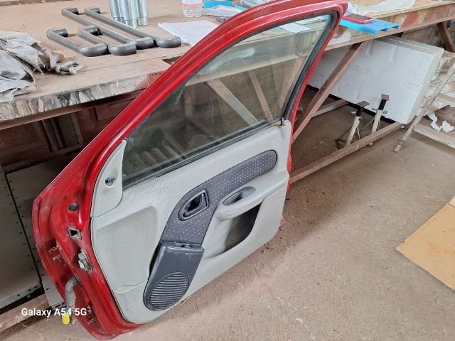 bontott RENAULT THALIA Jobb első Ajtó (Részeivel)