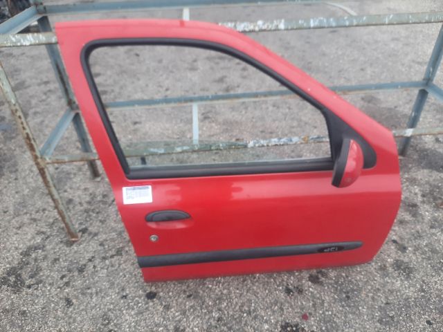 bontott RENAULT THALIA Jobb első Ajtó (Részeivel)