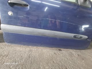 bontott RENAULT THALIA Jobb első Ajtó (Részeivel)