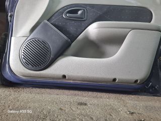 bontott RENAULT THALIA Jobb első Ajtó (Részeivel)