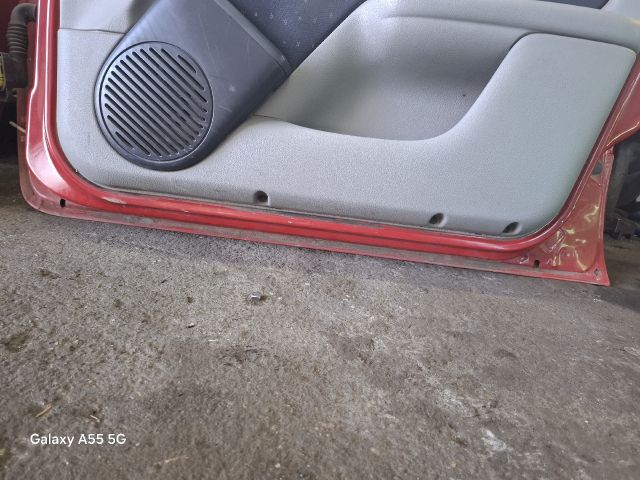 bontott RENAULT THALIA Jobb első Ajtó (Részeivel)