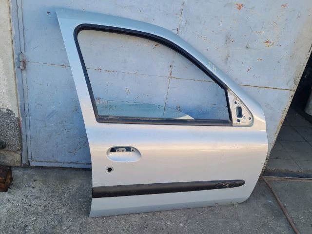 bontott RENAULT THALIA Jobb első Ajtó (Üres lemez)