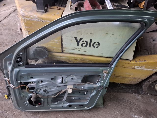 bontott RENAULT THALIA Jobb első Ajtó (Üres lemez)