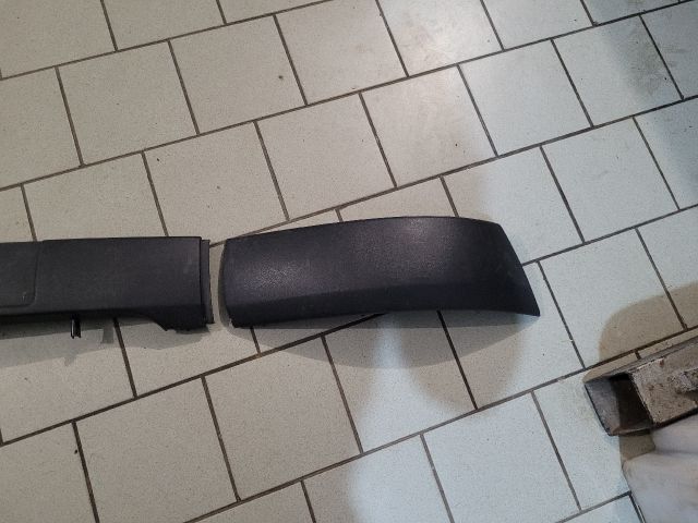 bontott RENAULT THALIA Jobb első Lökhárító Díszléc