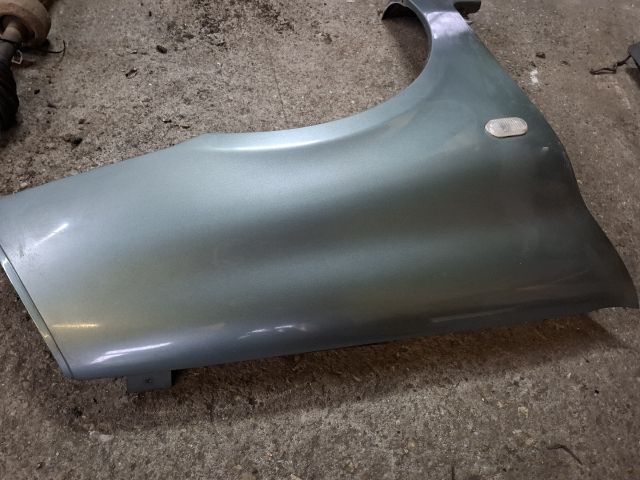 bontott RENAULT THALIA Jobb első Sárvédő