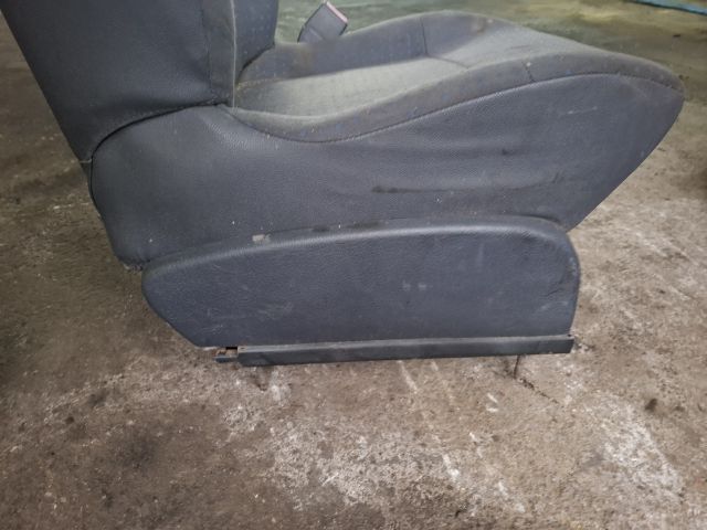 bontott RENAULT THALIA Jobb első Ülés