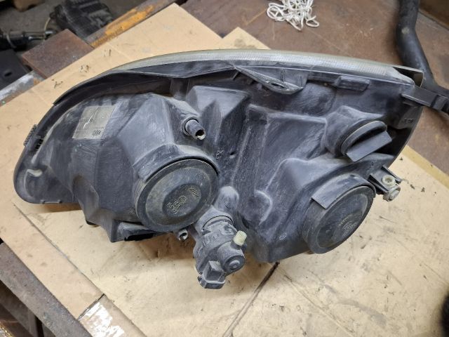 bontott RENAULT THALIA Jobb Fényszóró