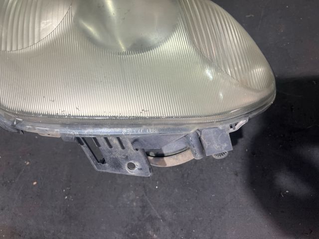 bontott RENAULT THALIA Jobb Fényszóró