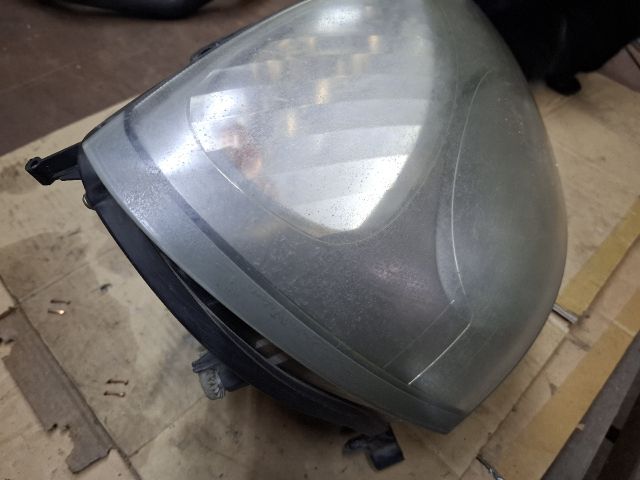 bontott RENAULT THALIA Jobb Fényszóró