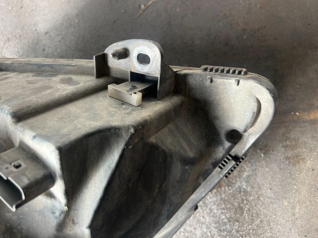 bontott RENAULT THALIA Jobb Fényszóró