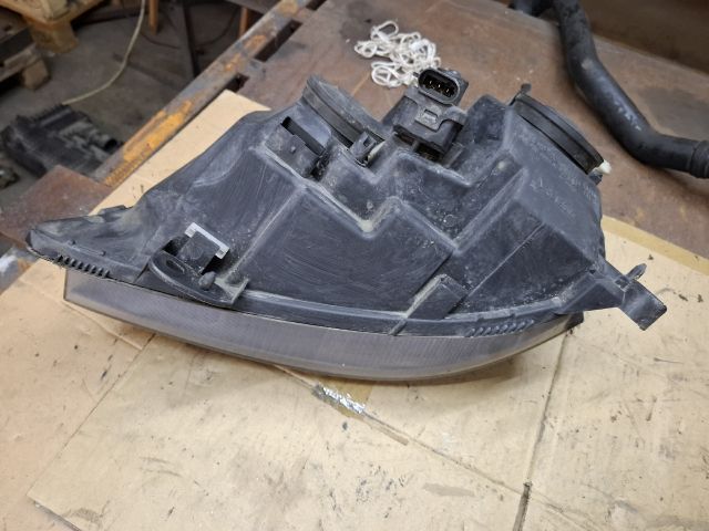 bontott RENAULT THALIA Jobb Fényszóró