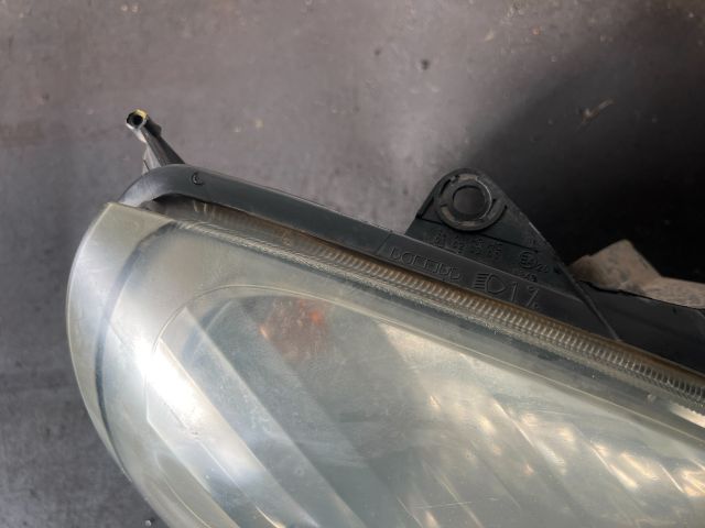 bontott RENAULT THALIA Jobb Fényszóró