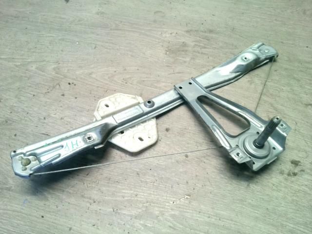 bontott RENAULT THALIA Jobb hátsó Ablakemelő Szerkezet (Mechanikus)