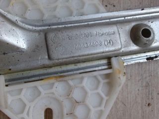 bontott RENAULT THALIA Jobb hátsó Ablakemelő Szerkezet (Mechanikus)