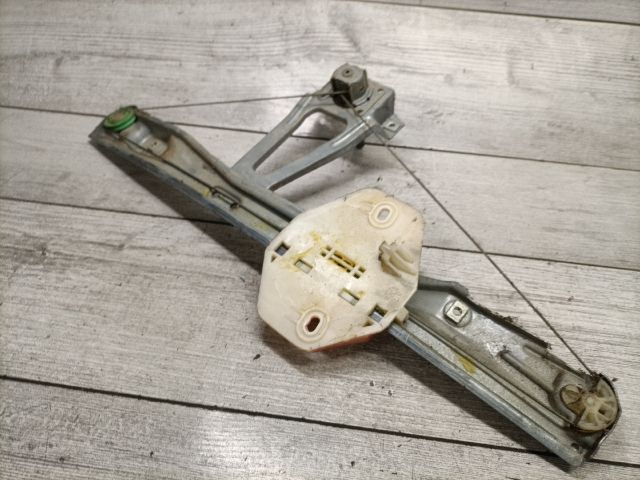 bontott RENAULT THALIA Jobb hátsó Ablakemelő Szerkezet (Mechanikus)