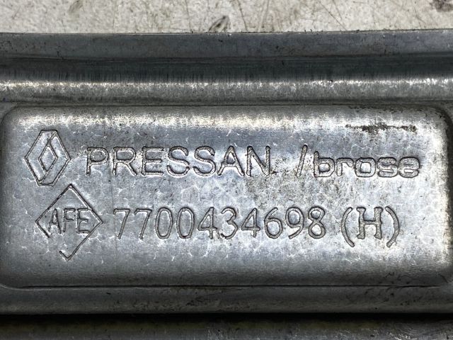 bontott RENAULT THALIA Jobb hátsó Ablakemelő Szerkezet (Mechanikus)