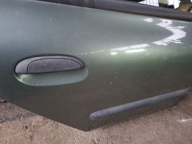 bontott RENAULT THALIA Jobb hátsó Ajtó (Részeivel)