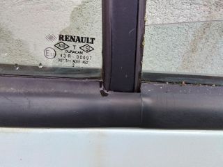 bontott RENAULT THALIA Jobb hátsó Ajtó (Részeivel)