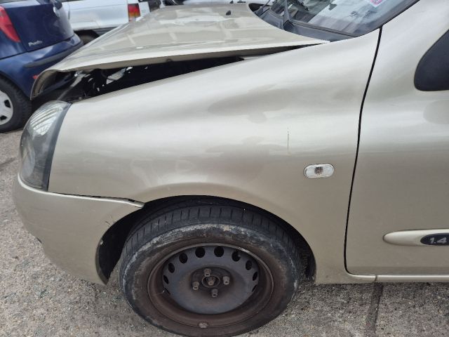 bontott RENAULT THALIA Jobb hátsó Ajtó (Részeivel)