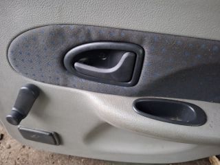 bontott RENAULT THALIA Jobb hátsó Ajtó (Részeivel)