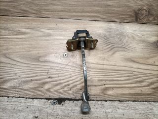 bontott RENAULT THALIA Jobb hátsó Ajtóhatároló