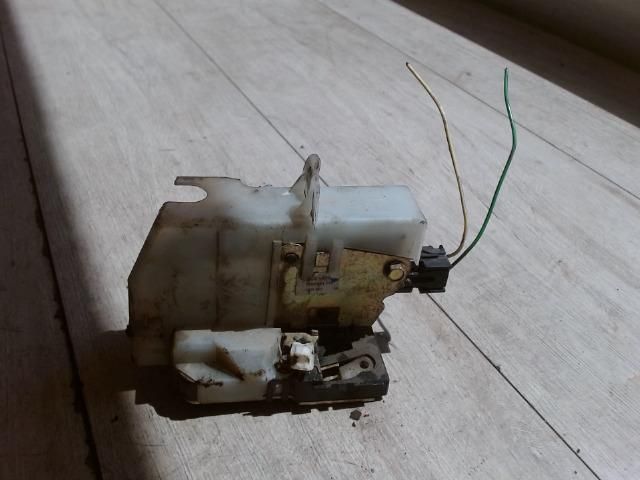 bontott RENAULT THALIA Jobb hátsó Ajtózár