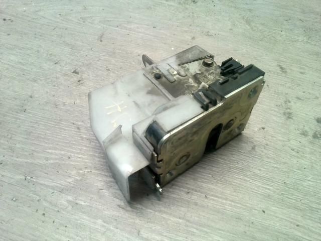 bontott RENAULT THALIA Jobb hátsó Ajtózár