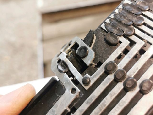 bontott RENAULT THALIA Jobb Hátsó Lámpa Foglalat