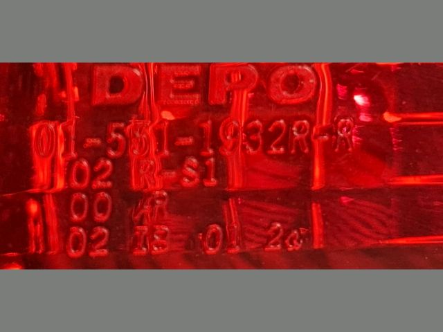 bontott RENAULT THALIA Jobb Hátsó Lámpa