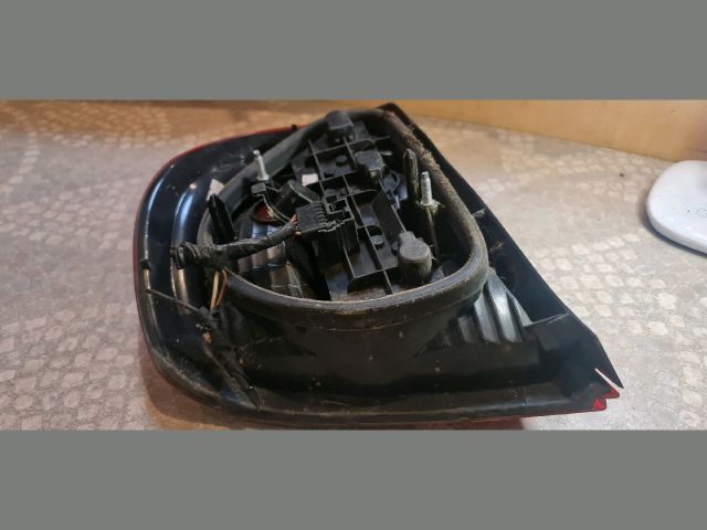 bontott RENAULT THALIA Jobb Hátsó Lámpa