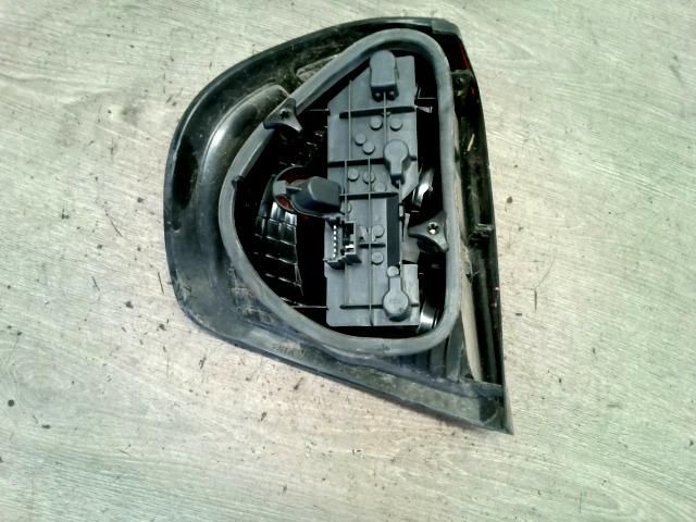 bontott RENAULT THALIA Jobb Hátsó Lámpa