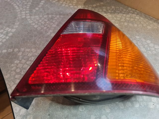 bontott RENAULT THALIA Jobb Hátsó Lámpa