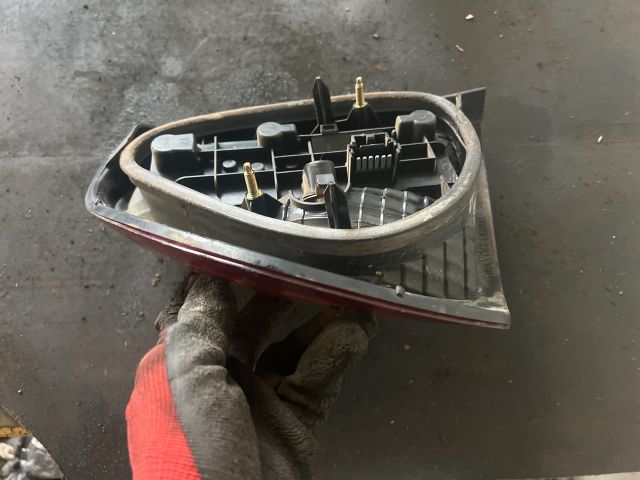 bontott RENAULT THALIA Jobb Hátsó Lámpa