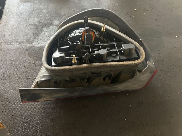 bontott RENAULT THALIA Jobb Hátsó Lámpa