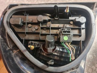 bontott RENAULT THALIA Jobb Hátsó Lámpa