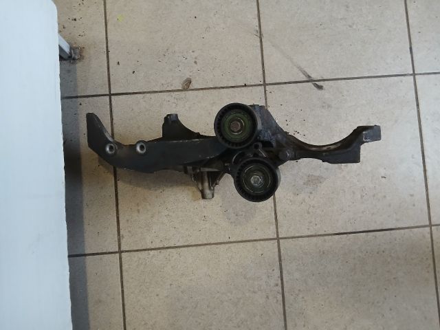 bontott RENAULT THALIA Klímakompresszor Tartó Bak