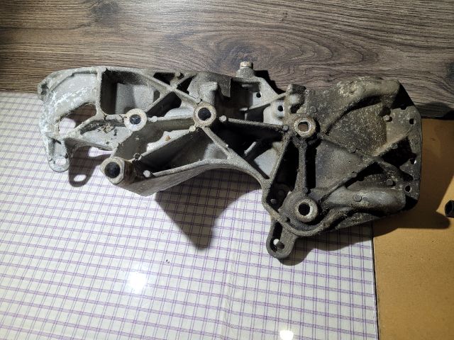 bontott RENAULT THALIA Klímakompresszor Tartó Bak