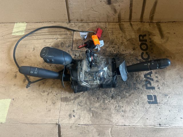 bontott RENAULT THALIA Komplett Kormánykapcsoló (Bajuszkapcsoló)