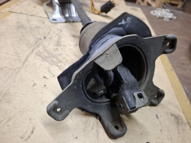 bontott RENAULT THALIA Kormányoszlop