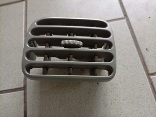 bontott RENAULT THALIA Középső Bal Szellőző