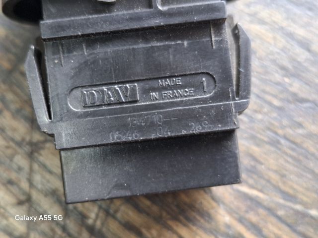 bontott RENAULT THALIA Központizár Kapcsoló