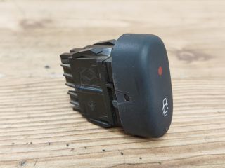 bontott RENAULT THALIA Központizár Kapcsoló